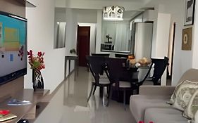 Apto Lírio da Paz- 3 quartos, 4 sacadas e vista avenida